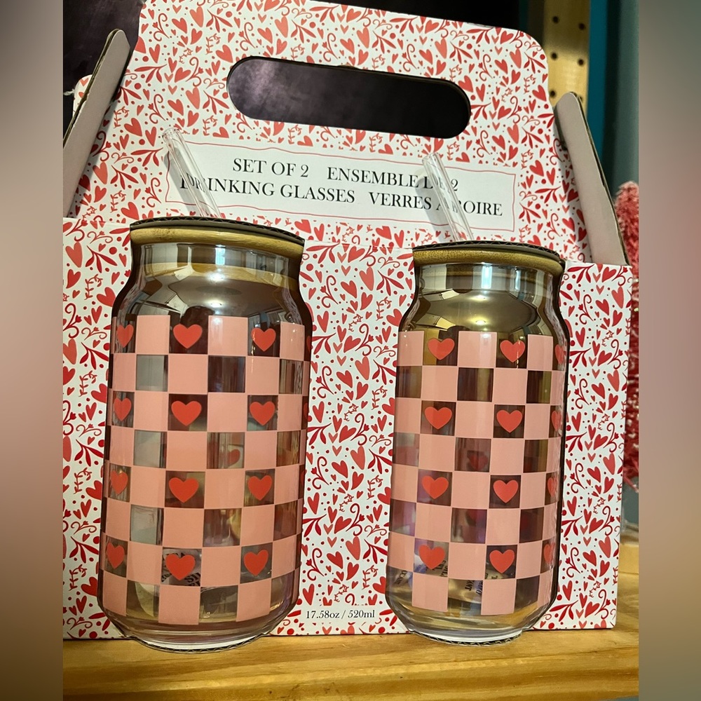 Valentine’s Day Retro checkered heart glass set